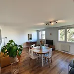 Apartment Chez Marie Et Ludovic
